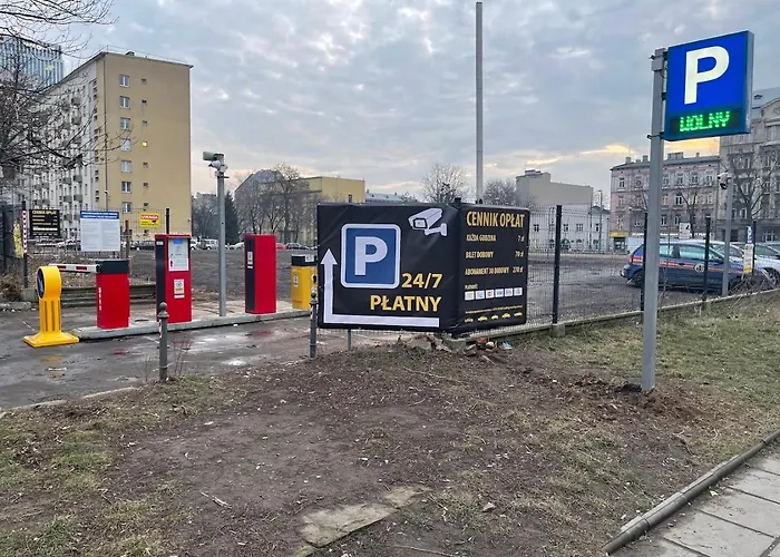 P-122 Piotrkowska Apartment.