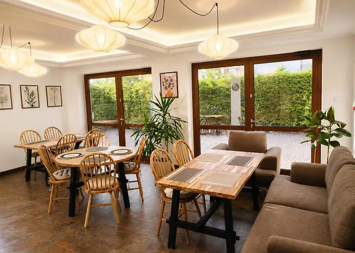 Karla, apartamenty i pokoje w Dębkach