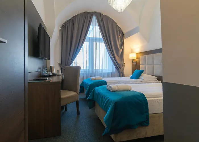 No1 Bed&Breakfast Restauracja ŚNIADANIE I PARKING W CENIE! Leszno , Polska