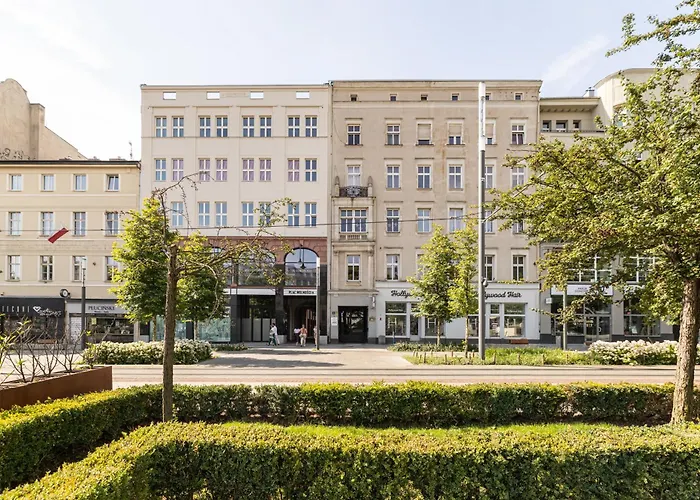 City Break Plac Wolności 6