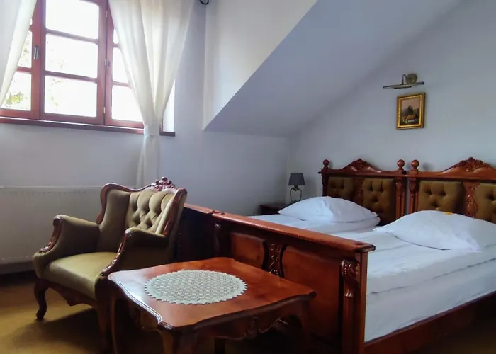 Hotel Folwark Stara Winiarnia Mszana Dolna, Polska