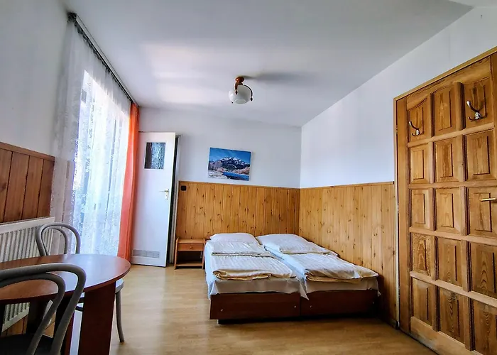Pokoje Gościnne Barka - 300m do RESTAURACJI - 900m do JEZIORA i VELO CZORSZTYN