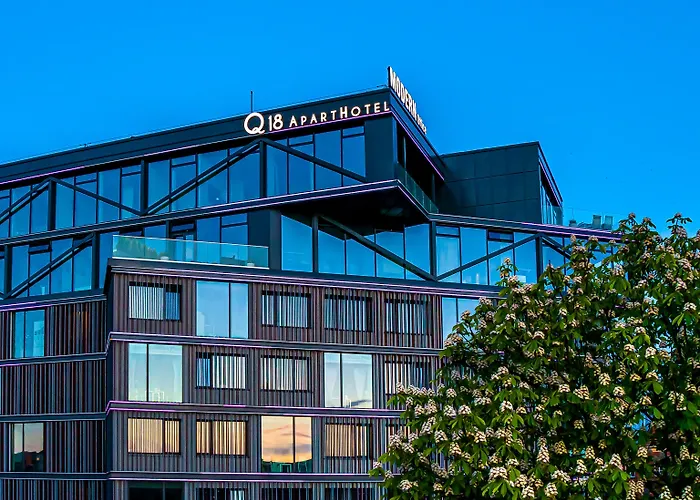 Q18 Aparthotel