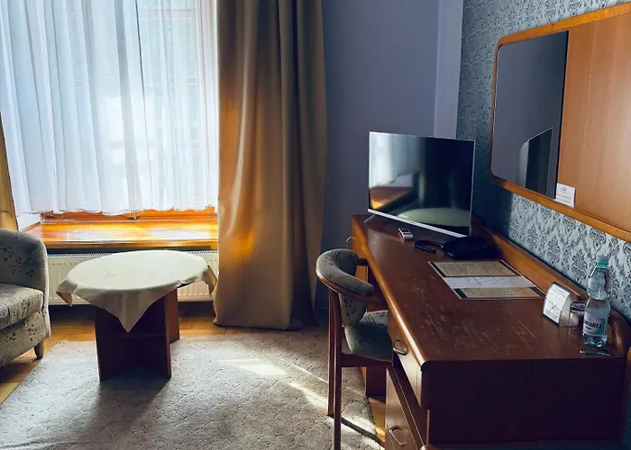 Hotel Rytwiany Pałac, Polska