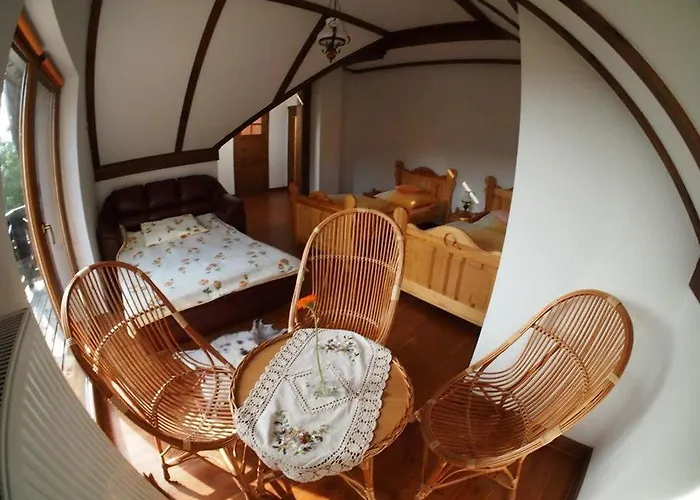 Chata Pod Ryczywołem Cisna, Polska