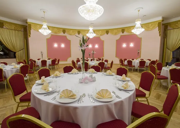 Villa Bergera Dzierżoniów, Polska