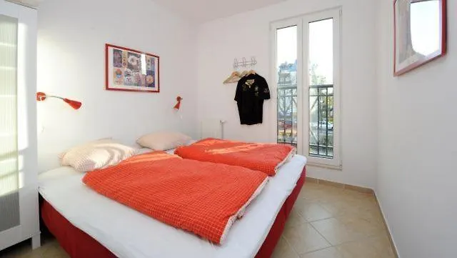 Apartnet y Baltic Park Promenada Parking