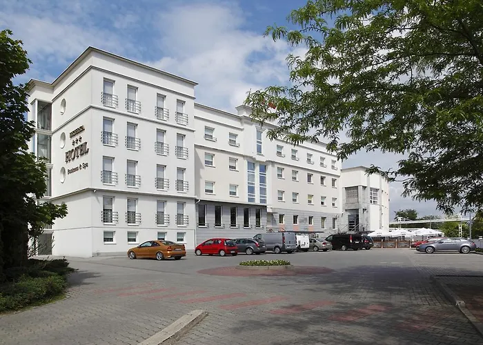 Hotel Iskierka Business & Spa