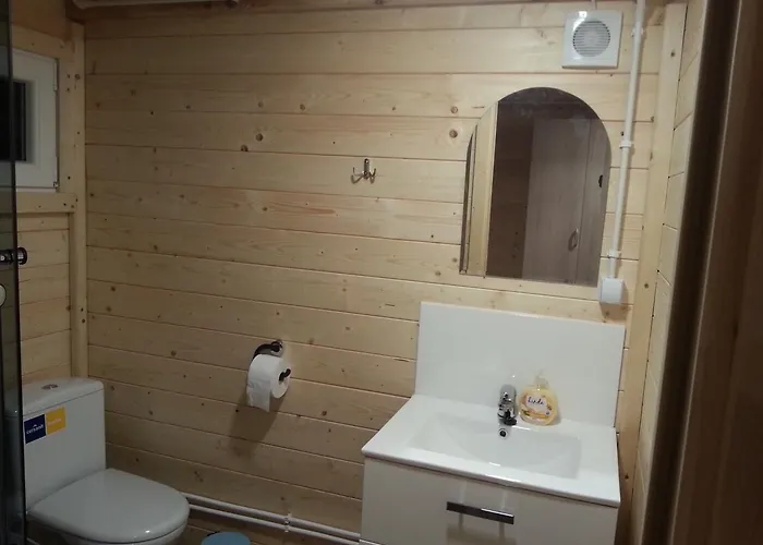 Domki Finezja Dziwnówek, Polska