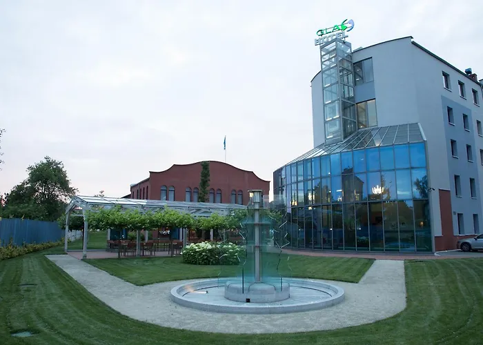Glas-Hotel 3*