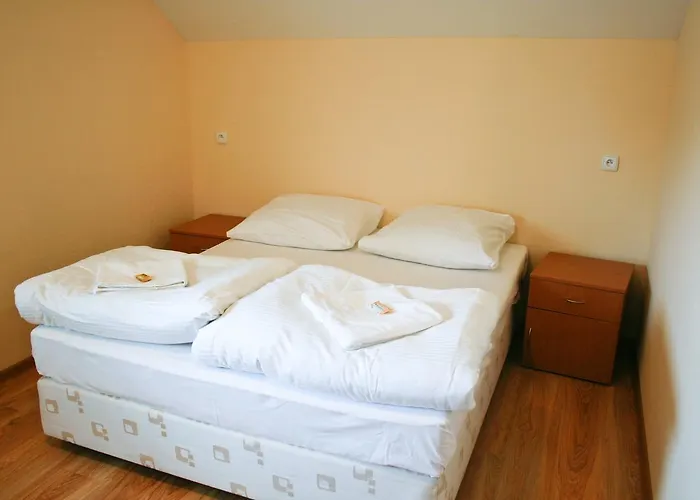 Hotel 7