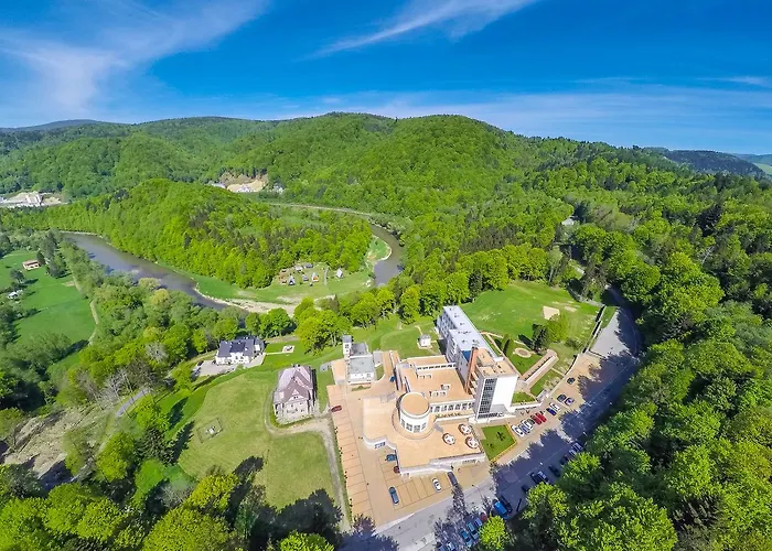 Sanatorium Uzdrowiskowe Wiktor Cechini