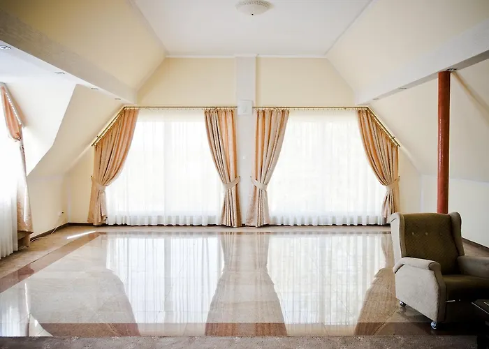 Hotel Oleńka Szydlowiec, Polska