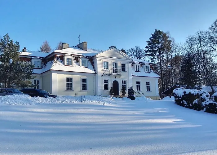 Hotel Księżycowy Dworek