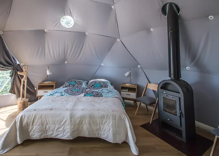 Hotel Glamping Podgrodzie Nowe Warpno, Polska