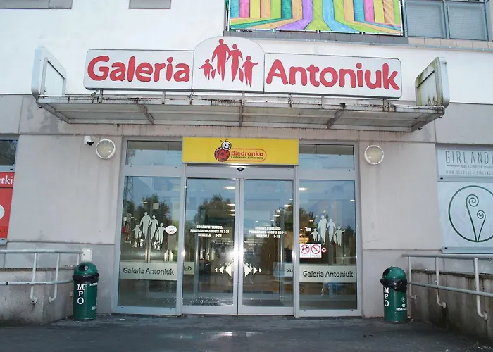 Antoniukowska 60