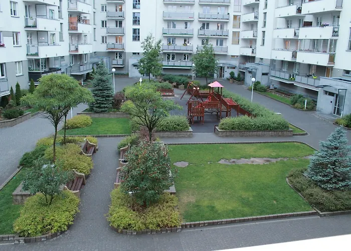 Antoniukowska 60