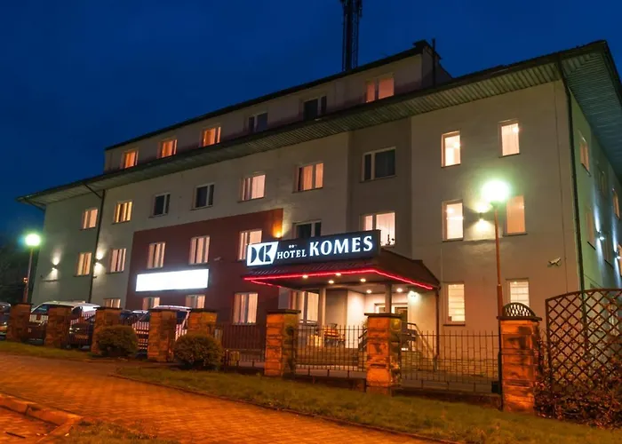 Komes