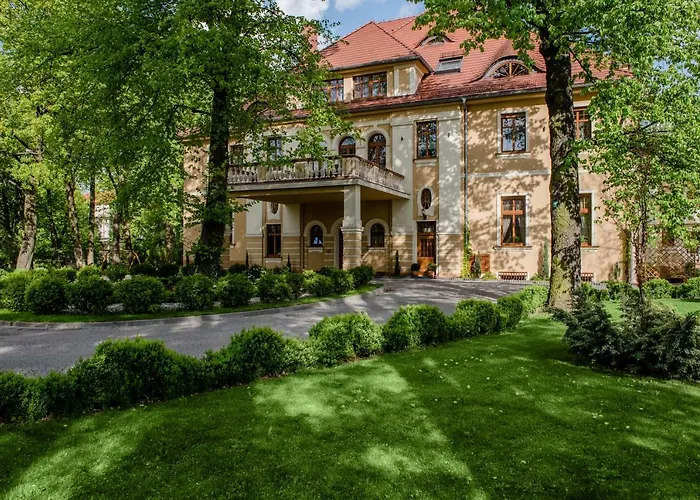 Pałac Ogrodowa Tarnowskie Góry, Polska