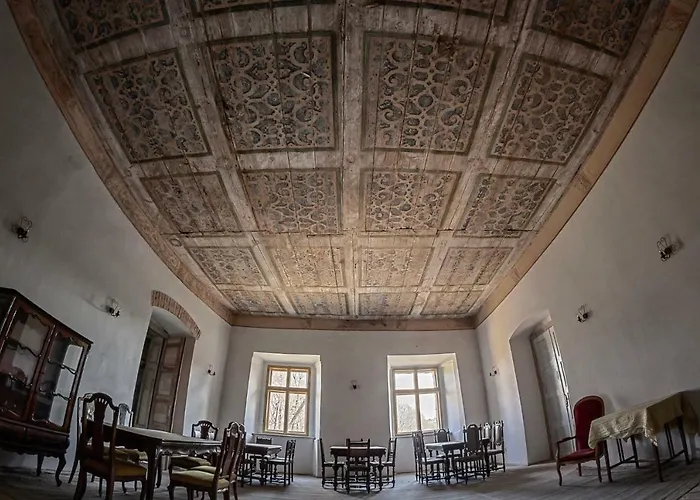 Zamek Broniszow Hotel Broniszow , Polska