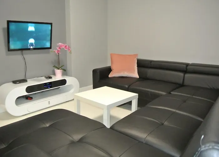 Apartamenty Centrum- Kochanowskiego -dawniej two-bedroom Apartment Zielona Góra, Polska