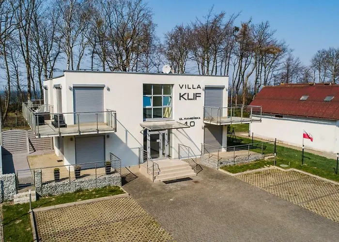 Villa Klif Rewal, Polska