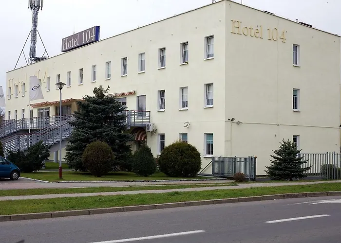 Hotel 104