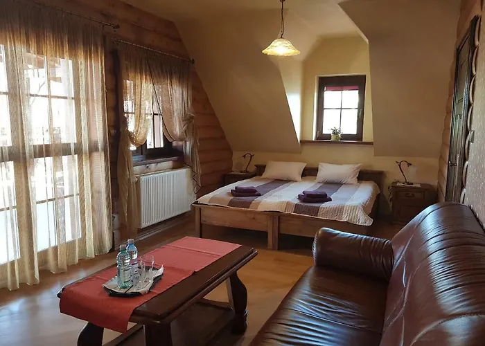 Bed and Breakfast Stary Lwow Korczyna , Polska