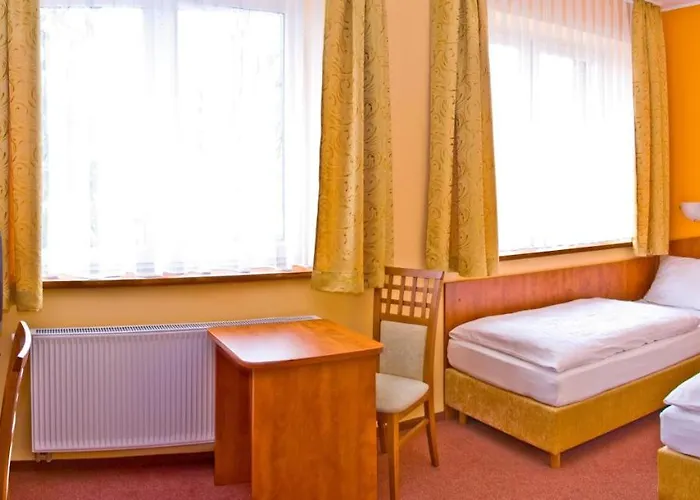 Hotel Omega