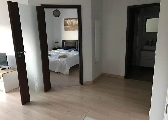 Alihouse