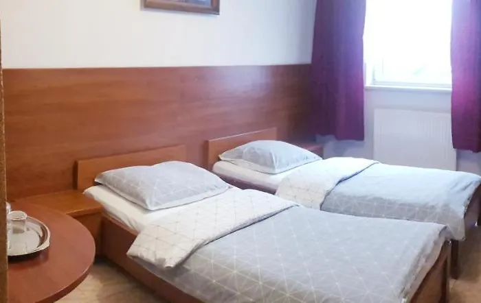 Las Vegas Motel Lubrza , Polen