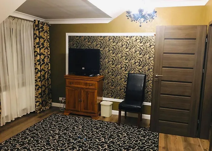 Hostel LaGoya z Restauracją